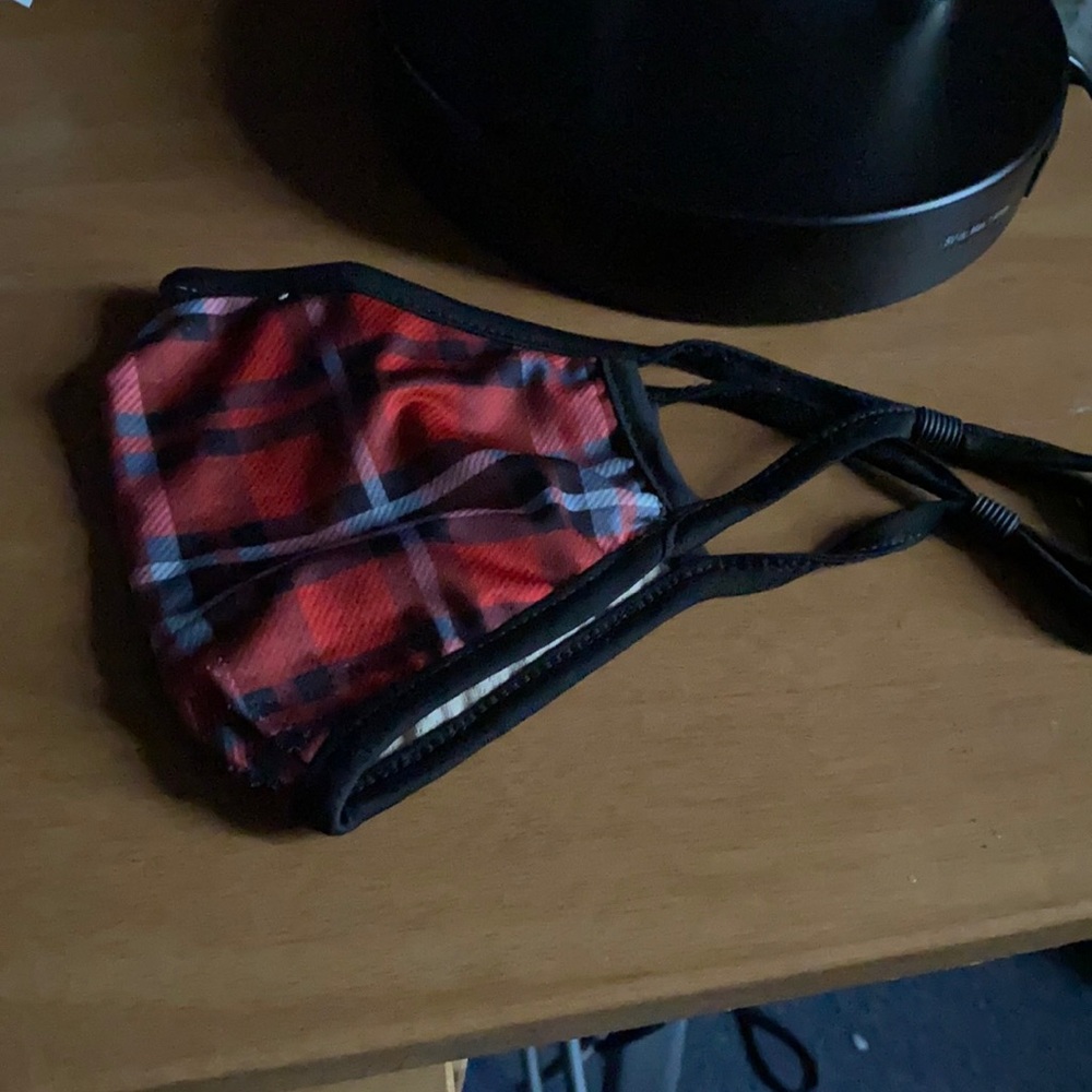 Face mask adjustable